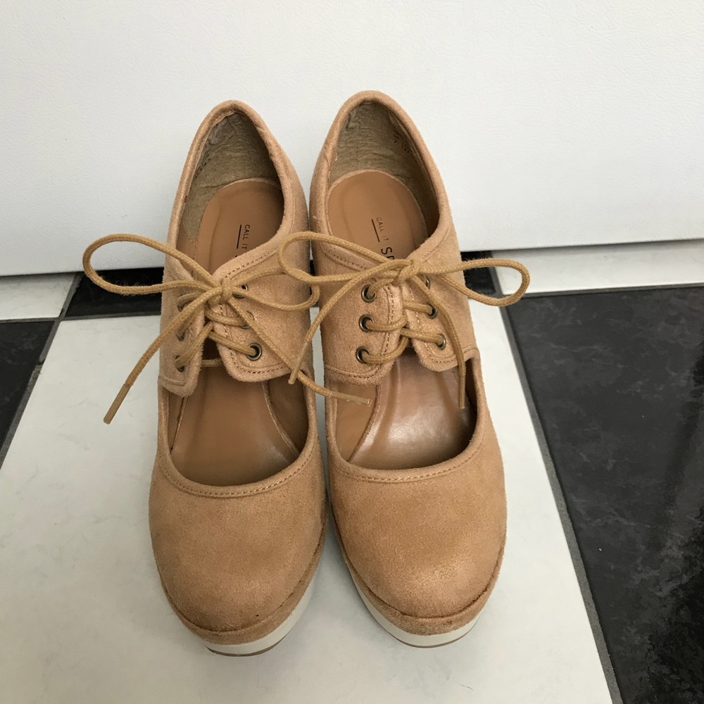 Spring wedges - Picture 2 of 3